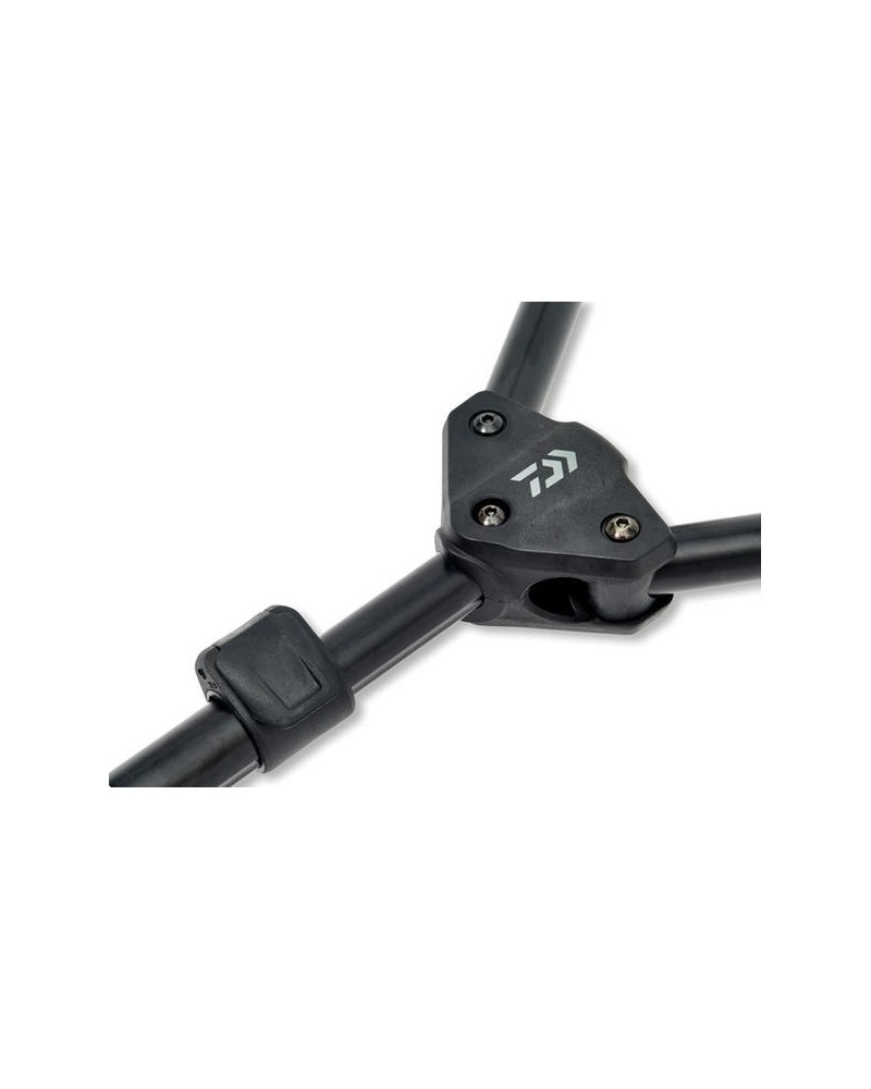 Stovas Daiwa Black Widow Low Level 3 Rod Pod